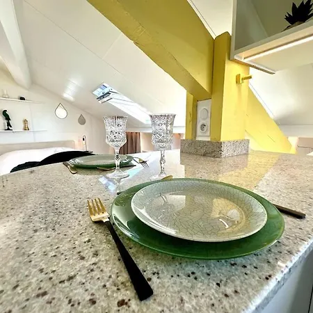 Joli Studio, Idealement Situe, Tres Proche Gare Апартаменты *